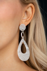 Beach Oasis - White - Paparazzi Accessories